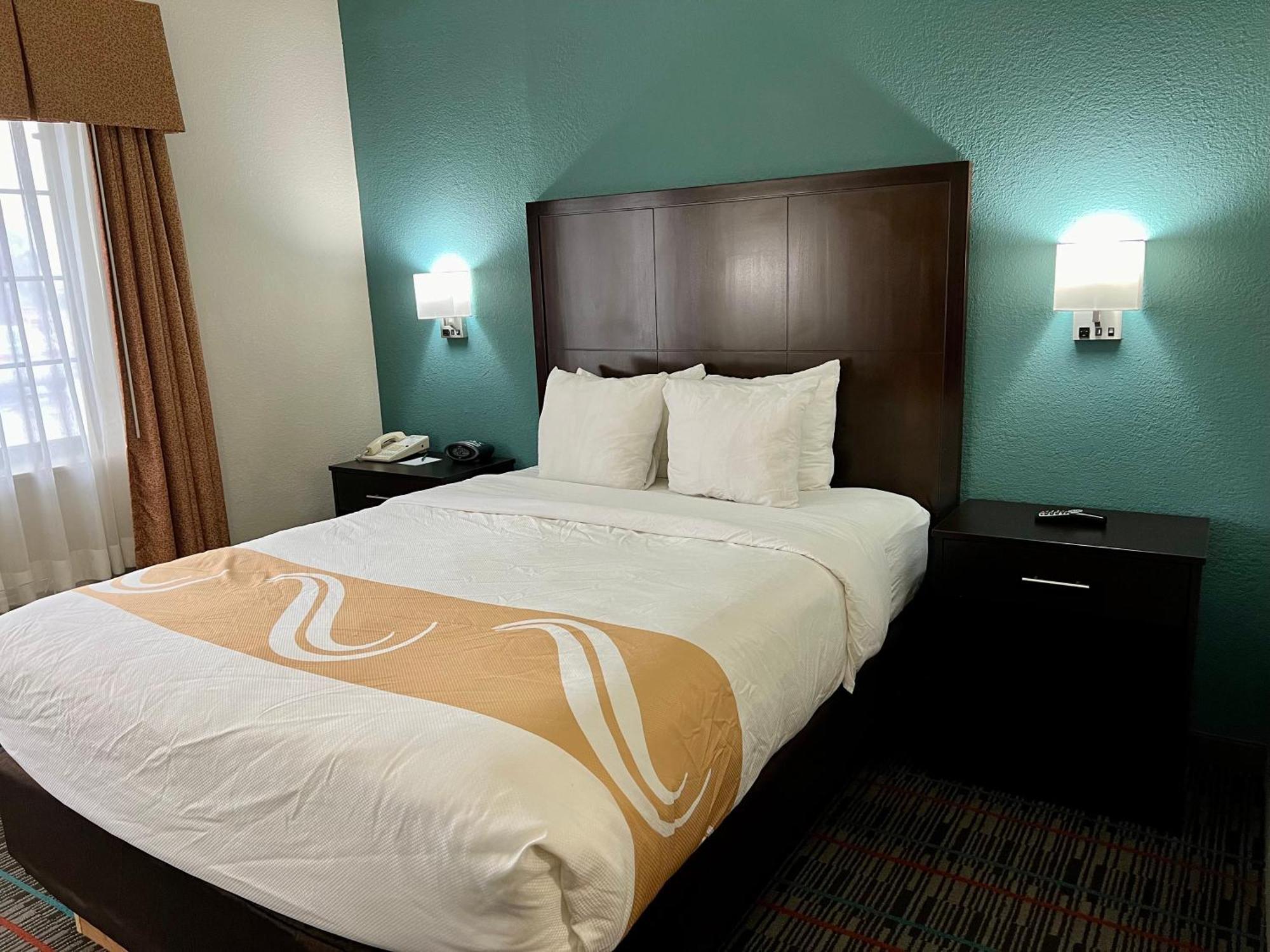 Quality Inn & Suites Near University Waco Exterior foto
